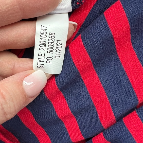 Vineyard Vines Dress - Picture 4 of 10